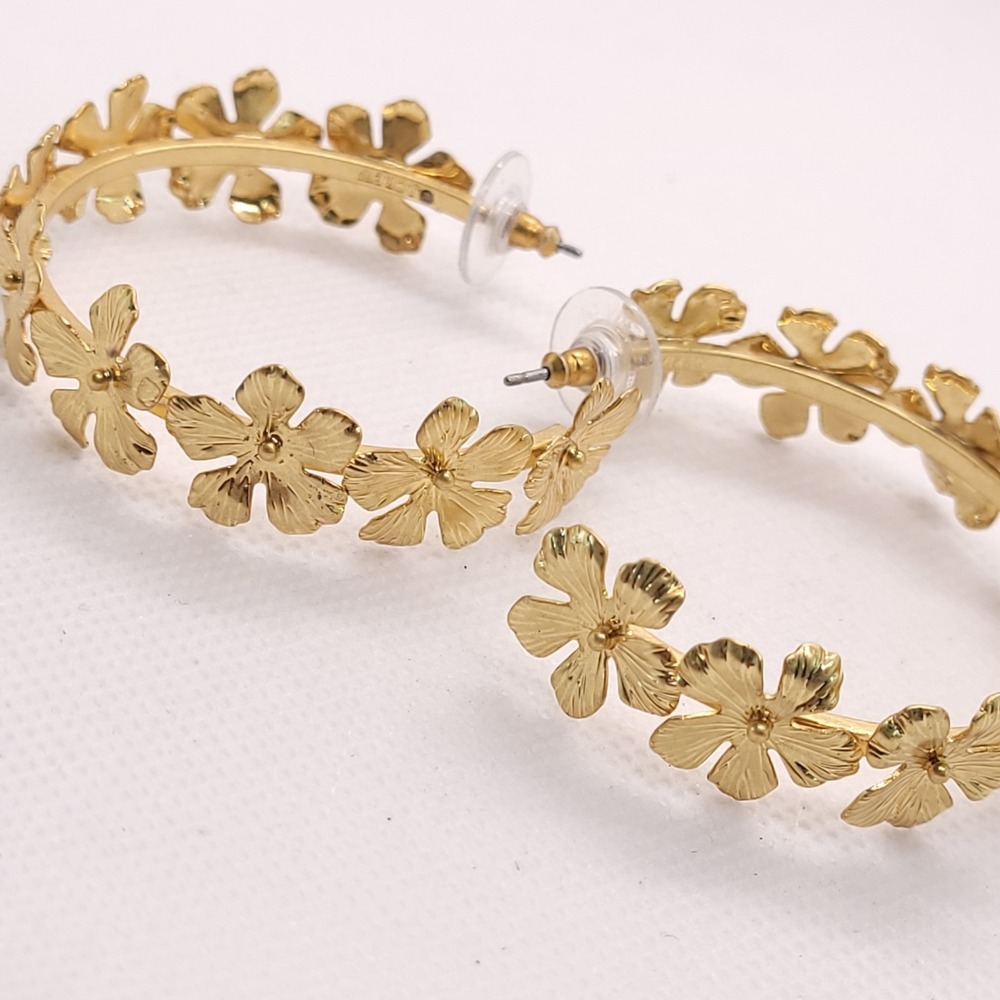 Modern J.Crew Gold Tone Floral Flower Hoop Statement Earrings